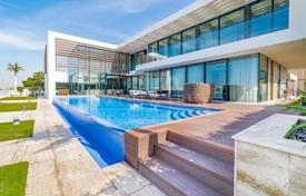 Элитная вилла с бассейном и прямым выходом на пляж, Дубай, ОАЭ за $22 465 000