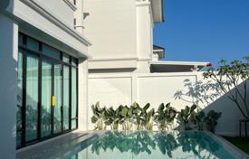 Новая двухуровневая вилла с бассейном и меблировкой в Банг Тао, Пхукет, Таиланд за $893 000