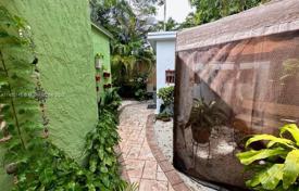 Земельный участок в Майами, США за 1 536 000 €