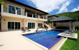 Двухэтажная уединенная вилла с бассейном, Пхукет, Таиланд за 4 800 € в неделю