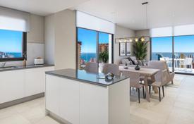 Новая трёхкомнатная квартира в элитном комплексе, Бенидорм, Аликанте, Испания за £288 000