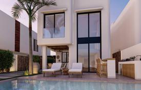 Двухэтажная вилла с бассейном и садом, Аликанте, Испания за 850 000 €