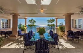 Стильные солнечные апартаменты на первой линии от океана в Фишер Айленд, Флорида, США за 9 149 000 €