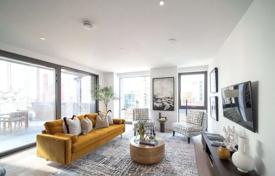 Элитные трехкомнатные апартаменты в новой престижной резиденции на берегу реки с парком, в новом районе Nine Elms, Лондон, Великобритания за 1 571 000 €