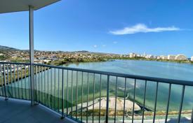 Квартира с видом на соляные озера Кальпе и всего в 50 метрах от пляжа, Испания за 160 000 €
