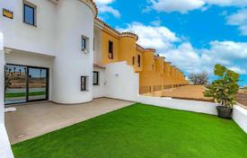 Новый двухэтажный таунхаус в Гольф дель Сур, Тенерифе, Испания за 278 000 €