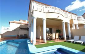 Половина дома с бассейном и гаражом в Плайя Параисо, Тенерифе, Испания за 495 000 €