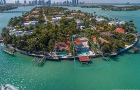 Роскошная вилла с бассейном, террасой и видом на залив, Майами-Бич, США за 6 437 000 €