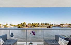 Двухуровневая квартира с видом на океан в резиденции на первой линии от пляжа, Авентура, Флорида, США за $1 299 000