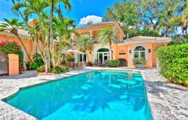 Роскошная вилла с бассейном, садом, патио и террасой, Майами, США за 2 008 000 €