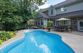 Дом в городе в Этобико, Торонто, Онтарио,  Канада за C$2 184 000
