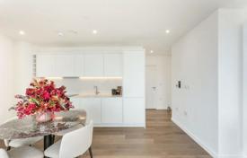 Элитные трехкомнатные апартаменты с панорамным видом на Канэри-Уорф в новой резиденции, Лондон, Великобритания за 839 000 €