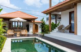 Новая двухуровневая вилла с бассейном для сдачи в аренду с хорошей доходностью в Убуде, Гианьяр, Бали, Индонезия за 257 000 €