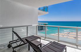 Отремонтированная меблированная квартира на берегу океана в Майами-Бич, Флорида, США за 2 783 000 €
