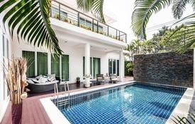 Дом в городе в Паттайе, Чонбури, Таиланд за $307 000