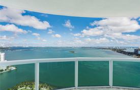 Трехспальные белоснежные апартаменты на первой линии от океана в Эджуотер, Флорида, США за 969 000 €