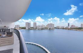 Меблированные апартаменты с террасой и видом на океан в жилом комплексе с бассейном и спа-центром, Авентура, США за 2 560 000 €