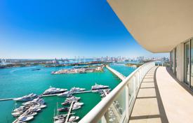 Солнечная трехспальная квартира на первой линии от океана в Майами-Бич, Флорида, США за 3 664 000 €