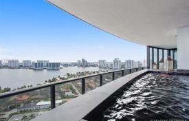 Меблированные апартаменты с гаражом, джакузи, террасой и видом на океан, Санни Айлс Бич, США за 4 840 000 €